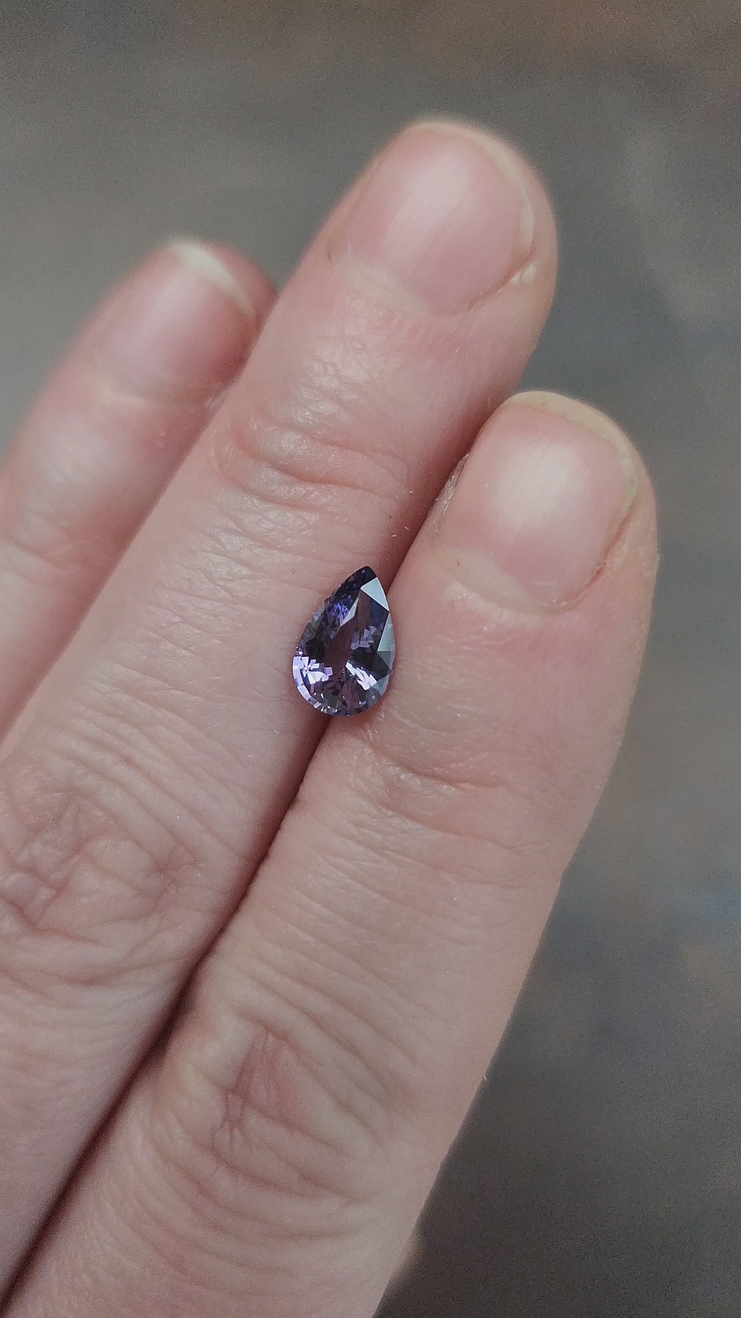 Load and play video in Gallery viewer, natural purple pear sapphire from Madagascar

