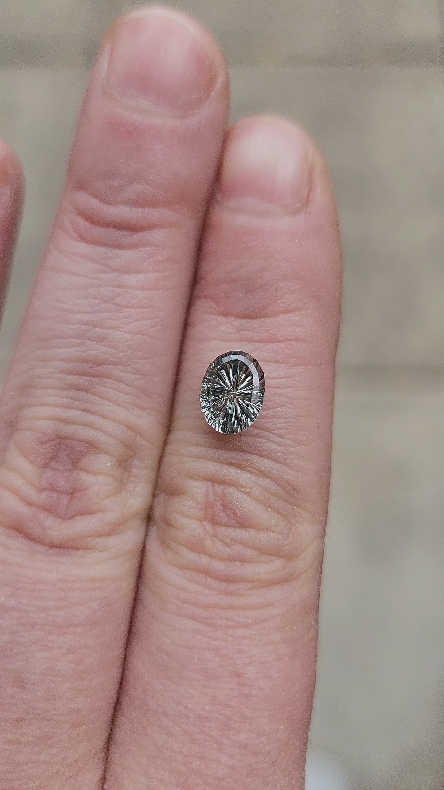 Load and play video in Gallery viewer, 1.75ct Natural Blue Green Oval Montana Sapphire - Starbrite Cut by John Dyer
