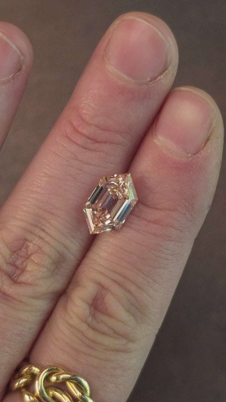 Load and play video in Gallery viewer, 3.10ct Pink Step Cut Duchess Lab Diamond VVS2
