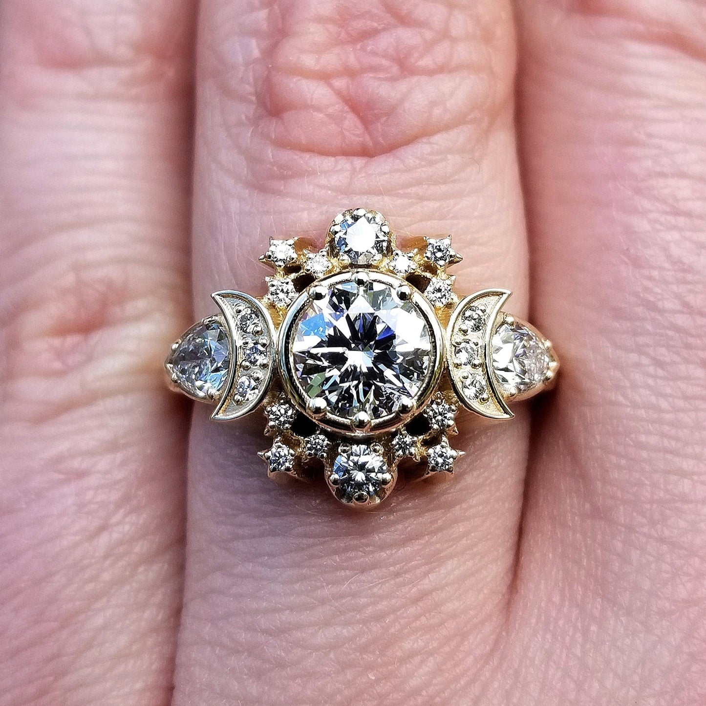 Ready to Ship Size 6-8 - Infinite Cosmos Engagement Ring with Diamond Stars and Crescent Moons - Unique Modern Wedding Ceremony Ring 14k Gold 1 Carat Diamond Ring