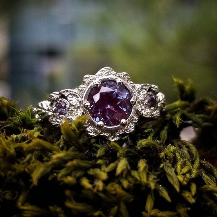 Purple amethyst ring vintage Trilliant cut Amethyst engagement ring cl –  Ohjewel